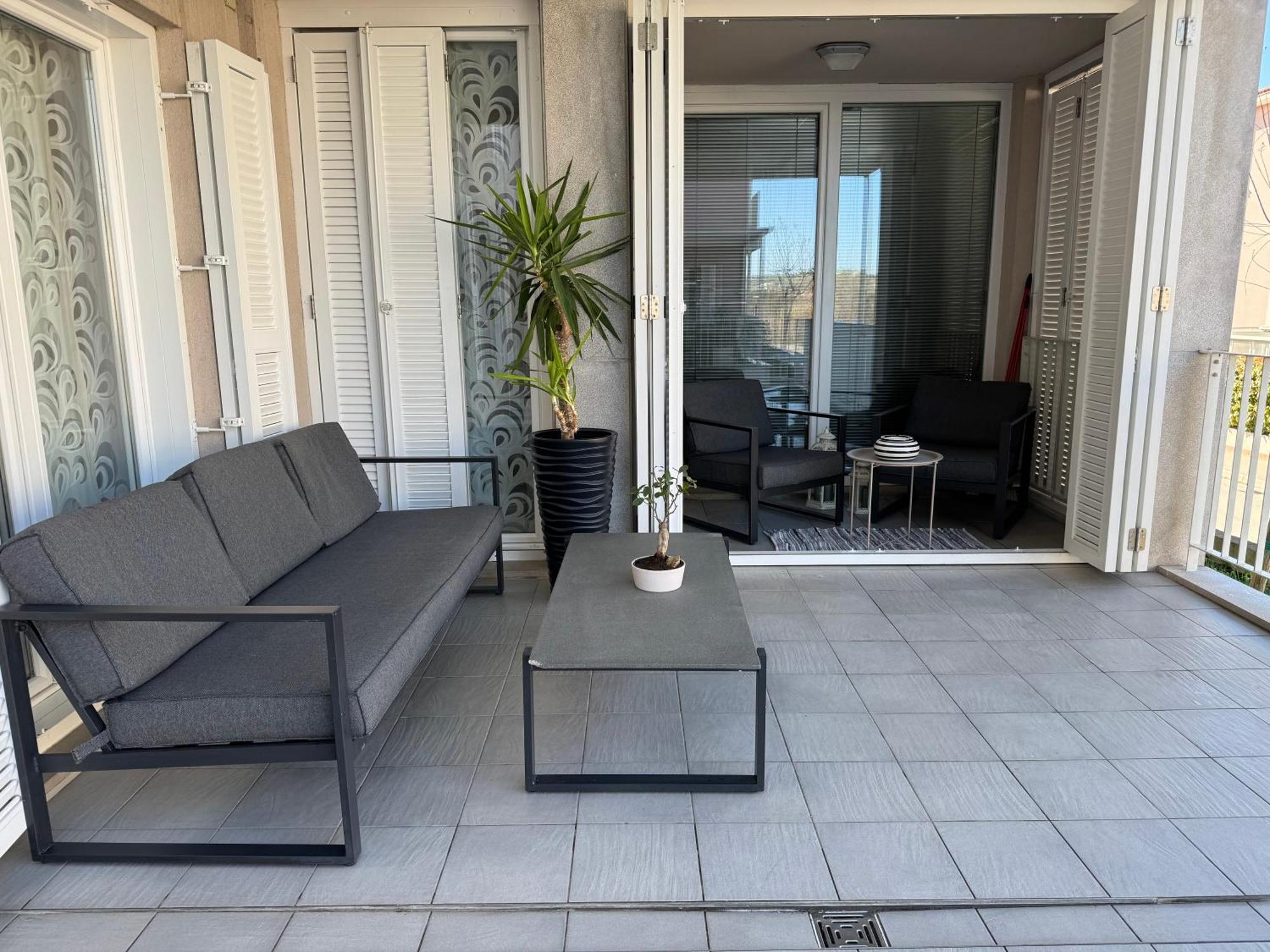 Titanium Apartment Izola Exterior foto