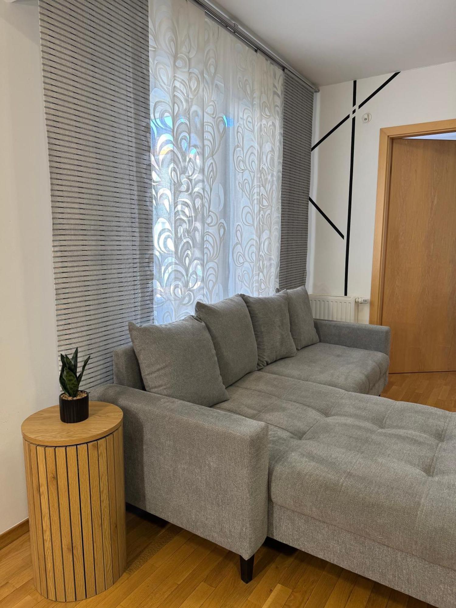 Titanium Apartment Izola Exterior foto