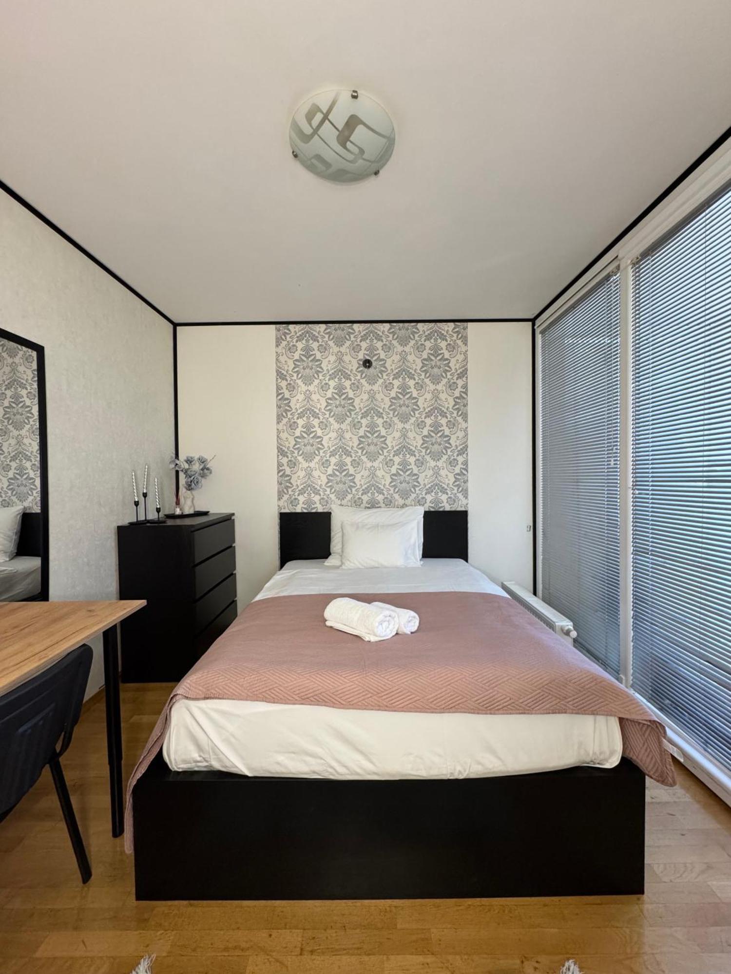 Titanium Apartment Izola Exterior foto
