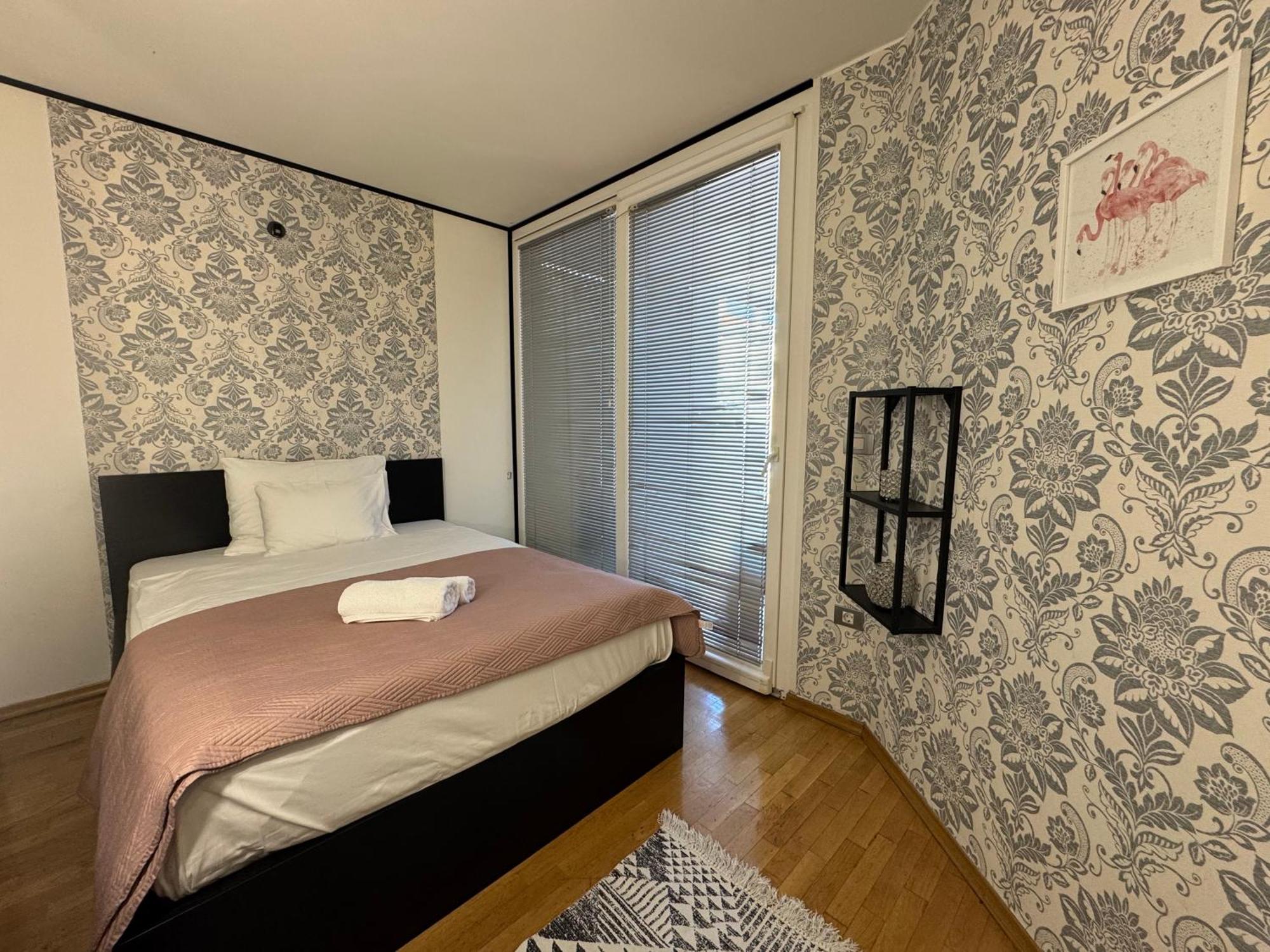 Titanium Apartment Izola Exterior foto